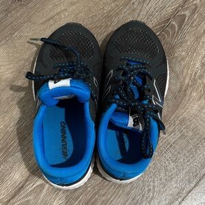 New Balance Black and Blue Athletic Shoes